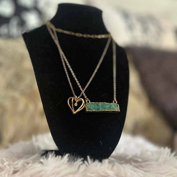 Gold Set - Picture 2 of 8